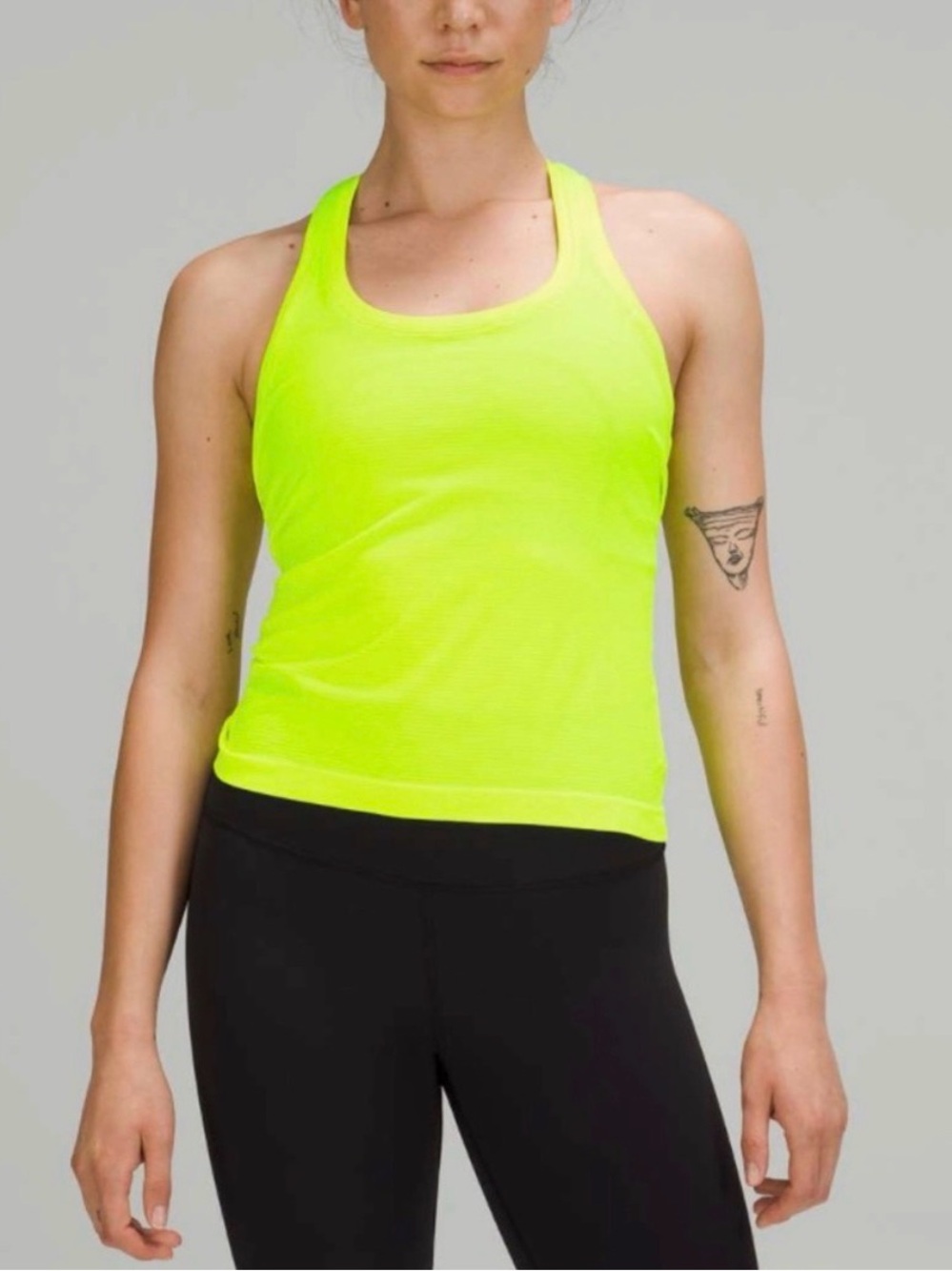 Lululemon Swiftly Tech Racerback 2.0 *Race Length
Highlight Yellow Size 8